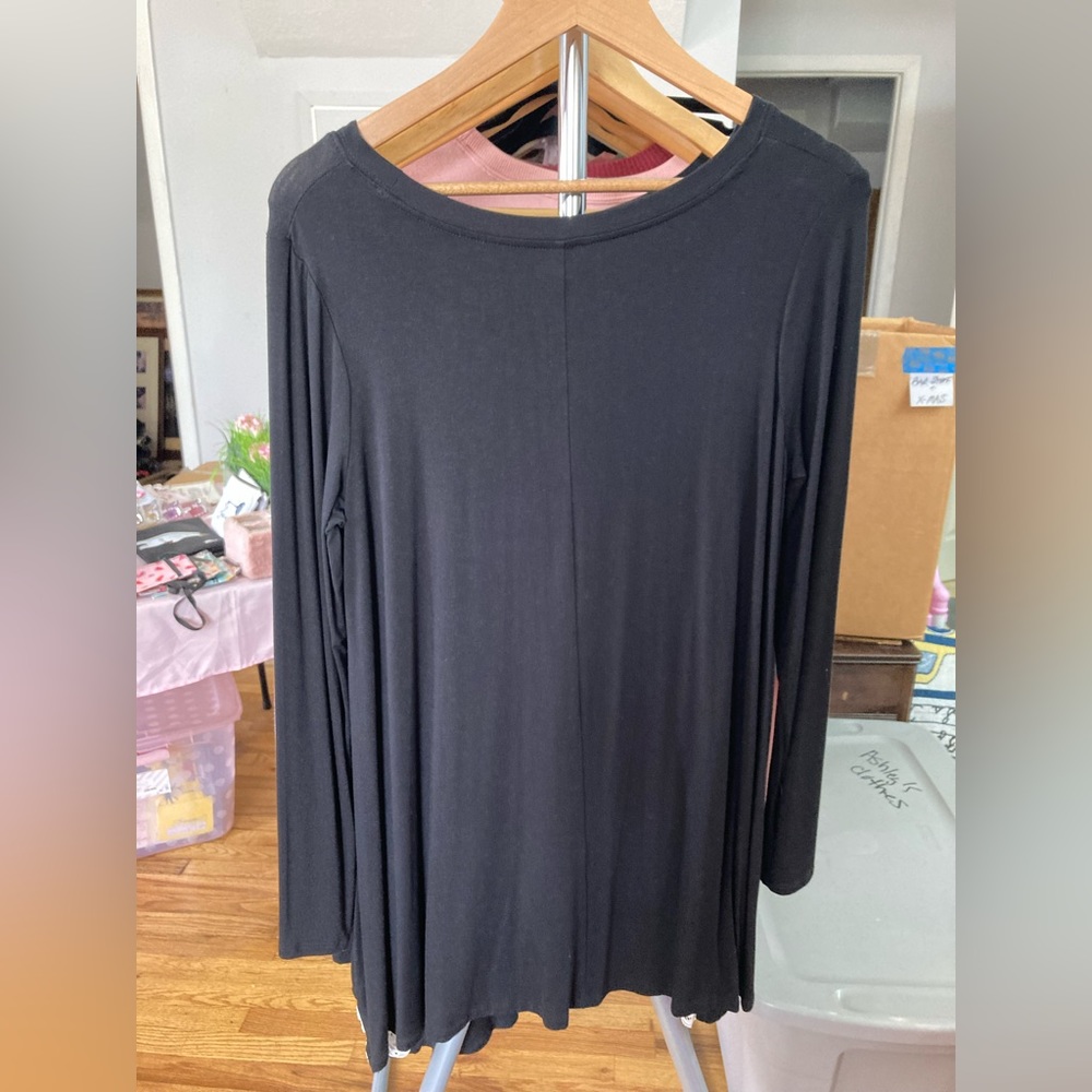 Women’s long sleeve blouse with lace design new sizes medium thru xl - Picture 5 of 10